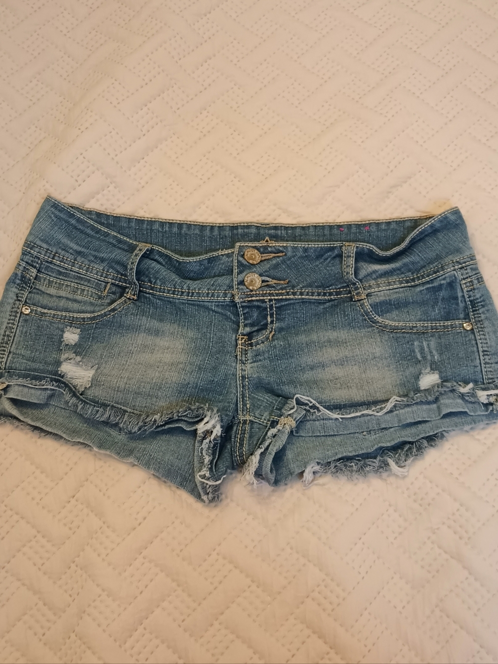 Almost Famous Light Blue Distressed Denim Shorts 7 Juniors